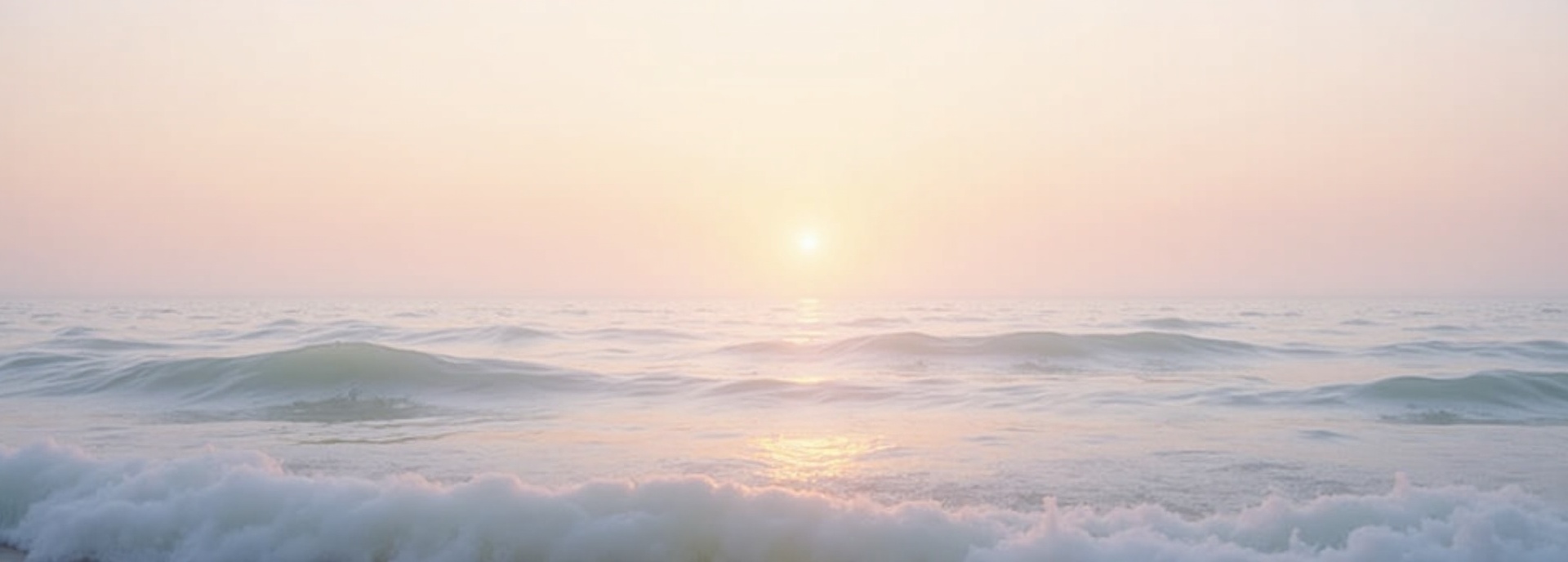 Peaceful ocean background