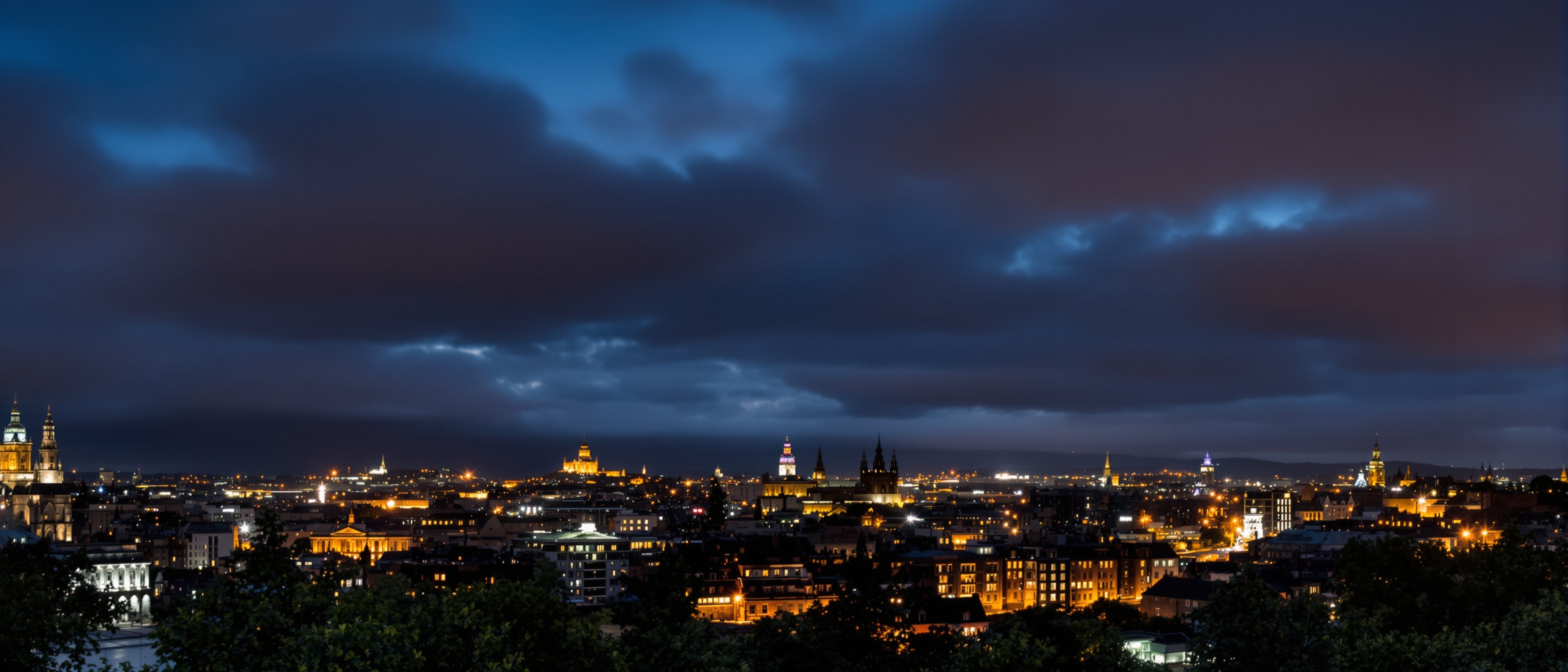 Edinburgh at night
