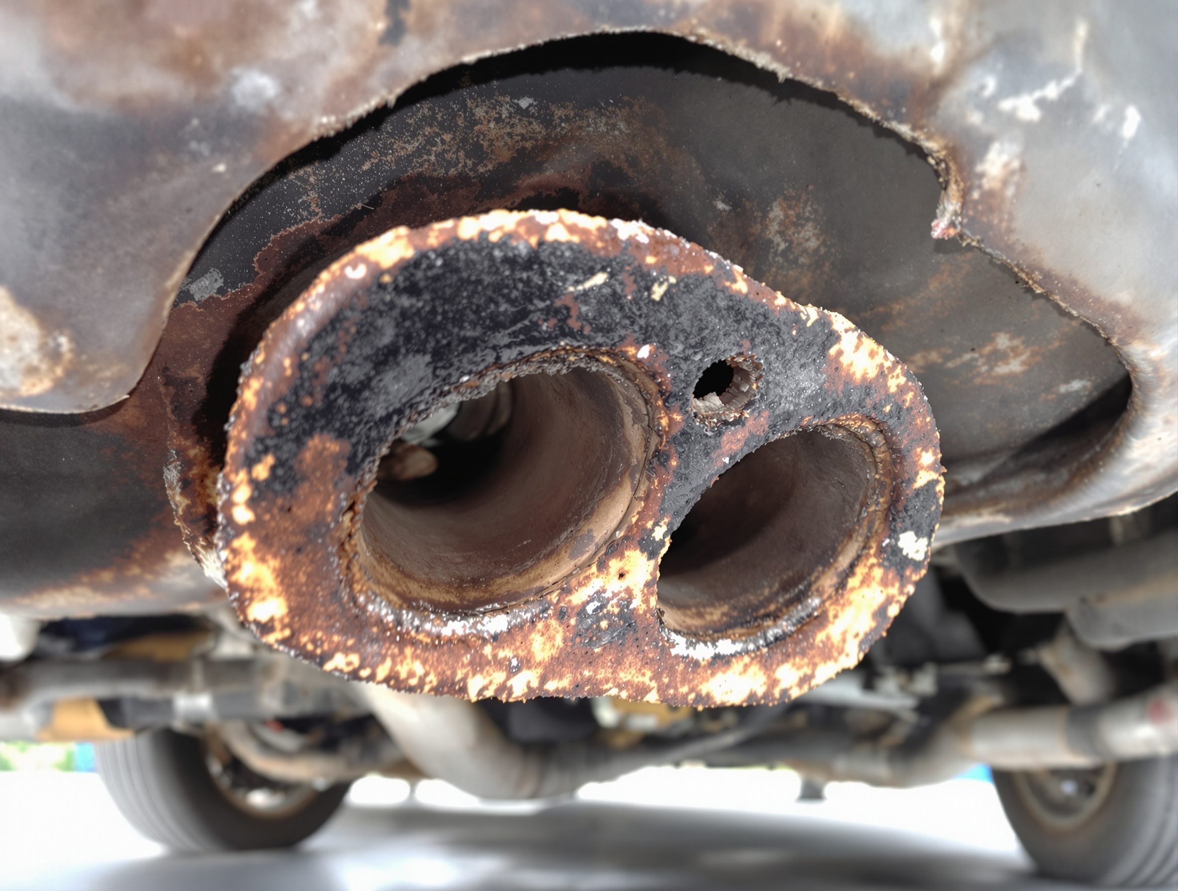 錆びたマフラー