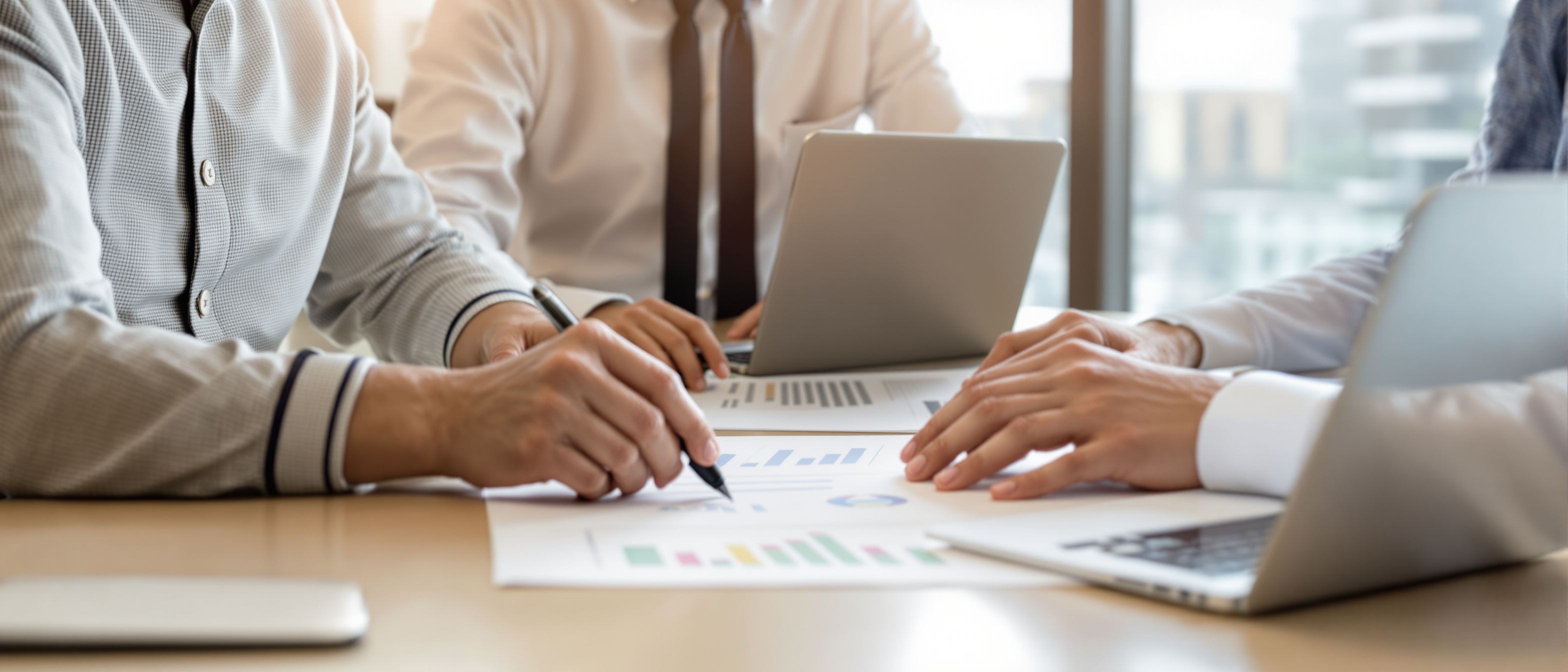 Real estate investor in urgent DSCR loan meeting with lender