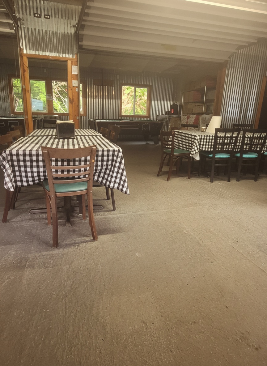 Cozy Dining Area